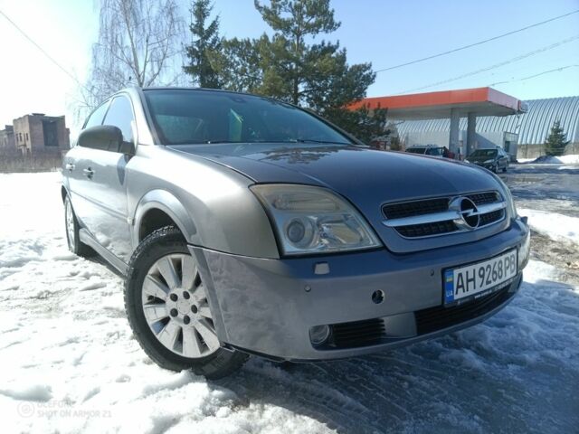 Сірий Опель Вектра, об'ємом двигуна 2 л та пробігом 400 тис. км за 3000 $, фото 1 на Automoto.ua