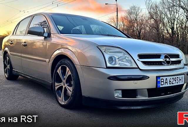 Серый Опель Вектра, объемом двигателя 3.2 л и пробегом 283 тыс. км за 2999 $, фото 1 на Automoto.ua