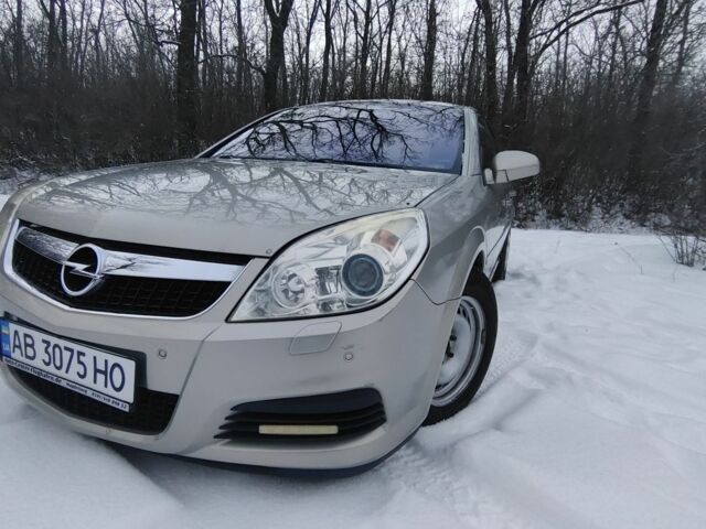 Серый Опель Вектра, объемом двигателя 2.2 л и пробегом 161 тыс. км за 5600 $, фото 1 на Automoto.ua