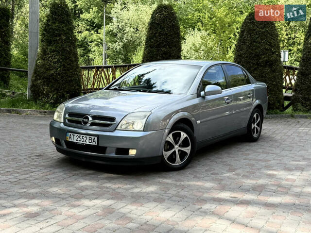 Сірий Опель Вектра, об'ємом двигуна 2.2 л та пробігом 420 тис. км за 4750 $, фото 1 на Automoto.ua