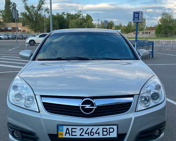 Сірий Опель Вектра, об'ємом двигуна 1.8 л та пробігом 199 тис. км за 5400 $, фото 1 на Automoto.ua