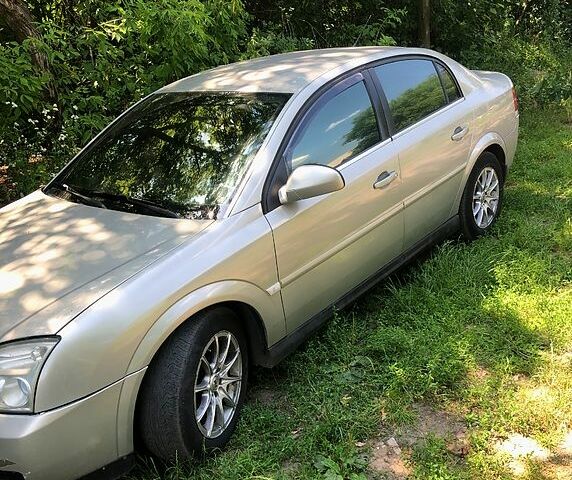 Сірий Опель Вектра, об'ємом двигуна 2.2 л та пробігом 213 тис. км за 3800 $, фото 1 на Automoto.ua
