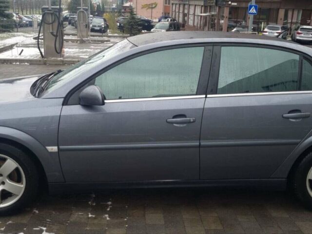 Сірий Опель Вектра, об'ємом двигуна 2.2 л та пробігом 226 тис. км за 4000 $, фото 1 на Automoto.ua