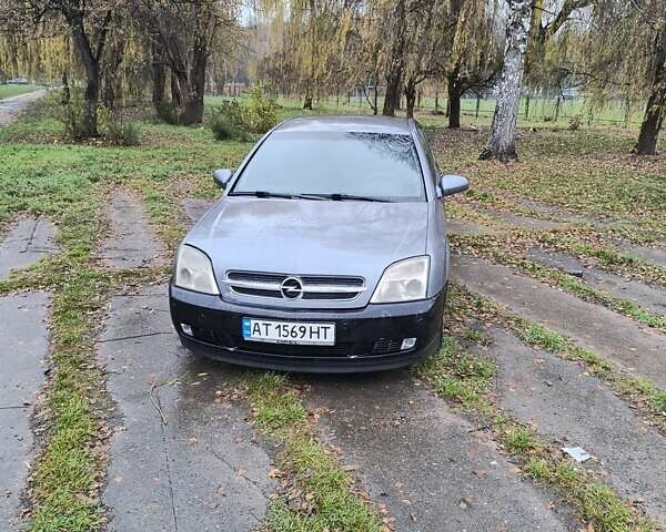 Сірий Опель Вектра, об'ємом двигуна 2.2 л та пробігом 300 тис. км за 2650 $, фото 1 на Automoto.ua