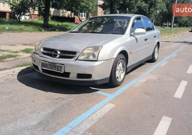 Сірий Опель Вектра, об'ємом двигуна 1.8 л та пробігом 350 тис. км за 3000 $, фото 1 на Automoto.ua