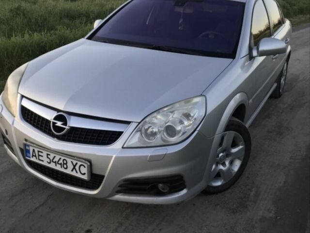 Серый Опель Вектра, объемом двигателя 2.2 л и пробегом 382 тыс. км за 4100 $, фото 1 на Automoto.ua