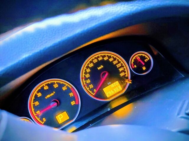 Сірий Опель Вектра, об'ємом двигуна 2.2 л та пробігом 307 тис. км за 5 $, фото 1 на Automoto.ua