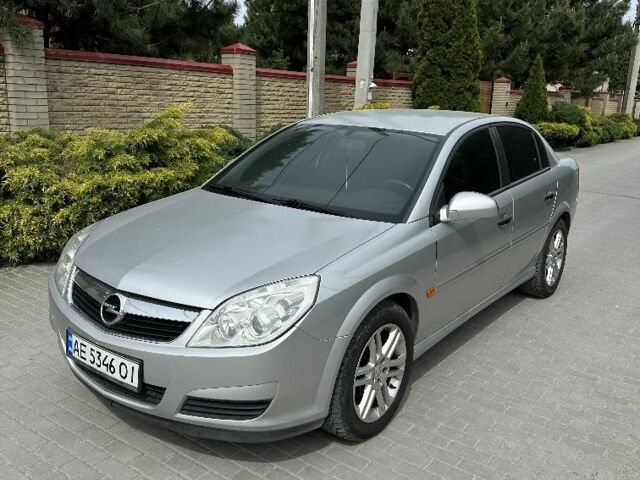 Сірий Опель Вектра, об'ємом двигуна 1.6 л та пробігом 240 тис. км за 4800 $, фото 1 на Automoto.ua