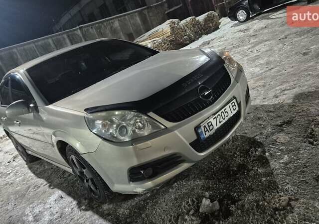 Серый Опель Вектра, объемом двигателя 2.2 л и пробегом 345 тыс. км за 3520 $, фото 1 на Automoto.ua