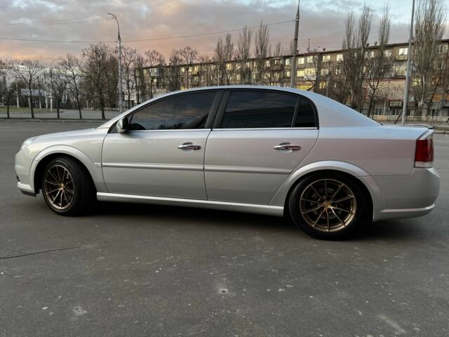 Серый Опель Вектра, объемом двигателя 2.8 л и пробегом 300 тыс. км за 7500 $, фото 1 на Automoto.ua