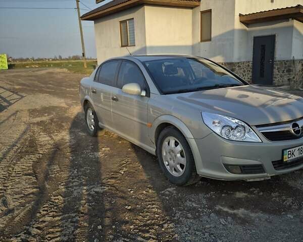 Серый Опель Вектра, объемом двигателя 0 л и пробегом 161 тыс. км за 3999 $, фото 1 на Automoto.ua