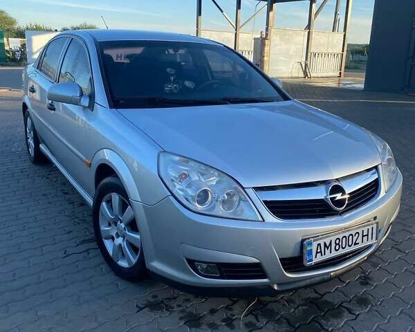 Серый Опель Вектра, объемом двигателя 1.6 л и пробегом 240 тыс. км за 4800 $, фото 1 на Automoto.ua