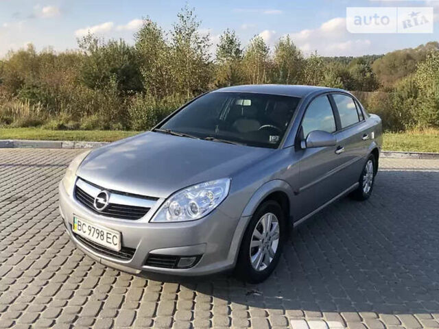 Серый Опель Вектра, объемом двигателя 1.8 л и пробегом 230 тыс. км за 3400 $, фото 1 на Automoto.ua