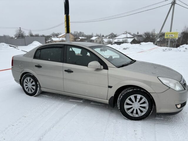 Серый Опель Вектра, объемом двигателя 2.2 л и пробегом 250 тыс. км за 4200 $, фото 1 на Automoto.ua