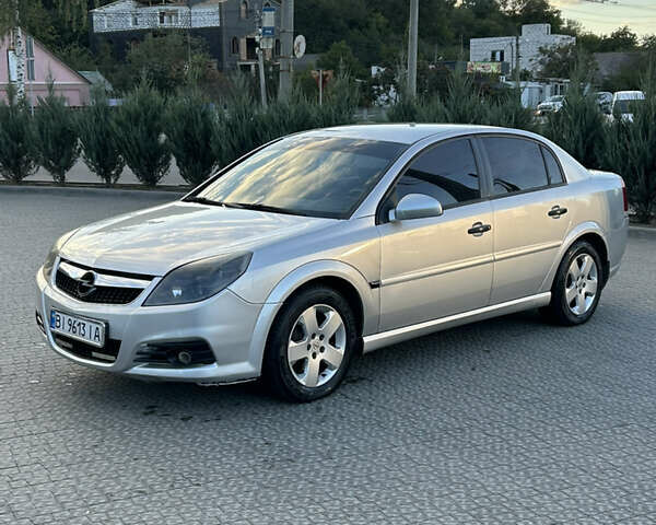 Сірий Опель Вектра, об'ємом двигуна 2.2 л та пробігом 251 тис. км за 4800 $, фото 1 на Automoto.ua