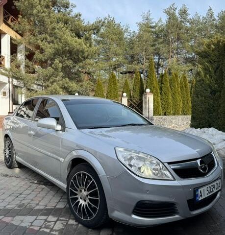 Серый Опель Вектра, объемом двигателя 2.2 л и пробегом 249 тыс. км за 3950 $, фото 1 на Automoto.ua