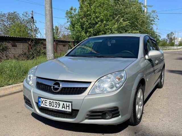 Сірий Опель Вектра, об'ємом двигуна 2.2 л та пробігом 242 тис. км за 5800 $, фото 1 на Automoto.ua