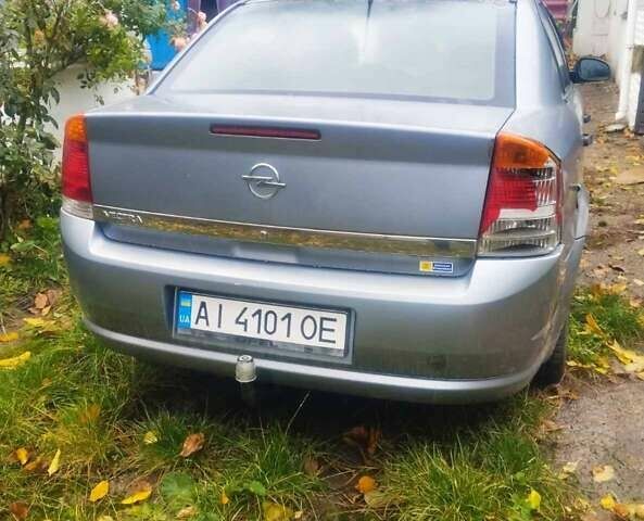 Сірий Опель Вектра, об'ємом двигуна 1.8 л та пробігом 217 тис. км за 2800 $, фото 1 на Automoto.ua
