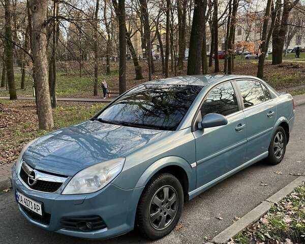 Сірий Опель Вектра, об'ємом двигуна 2.2 л та пробігом 299 тис. км за 6000 $, фото 1 на Automoto.ua