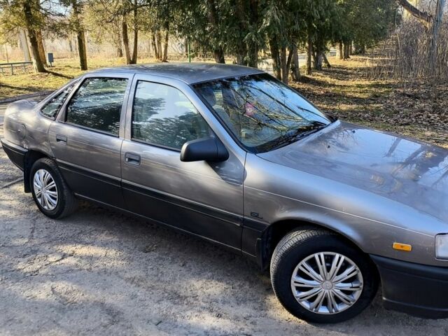 Серый Опель Вектра, объемом двигателя 2.5 л и пробегом 343 тыс. км за 999 $, фото 1 на Automoto.ua