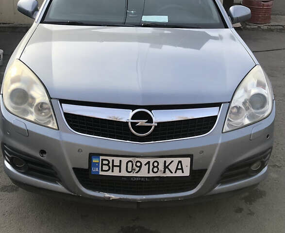 Серый Опель Вектра, объемом двигателя 2.2 л и пробегом 256 тыс. км за 4200 $, фото 1 на Automoto.ua