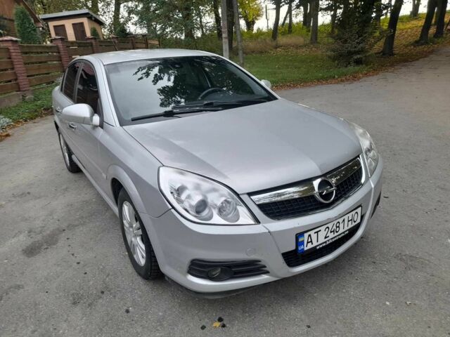 Серый Опель Вектра, объемом двигателя 2.2 л и пробегом 237 тыс. км за 3300 $, фото 1 на Automoto.ua