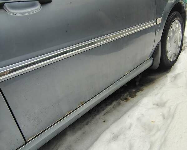 Серый Опель Вектра, объемом двигателя 2.2 л и пробегом 250 тыс. км за 5100 $, фото 1 на Automoto.ua