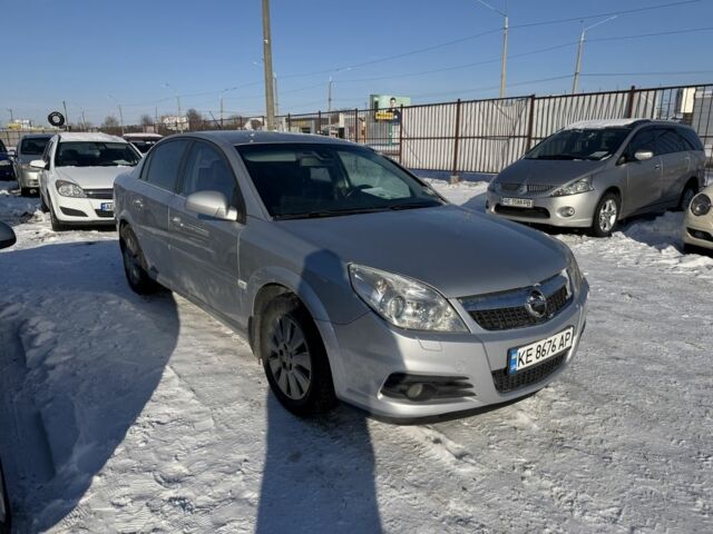 Сірий Опель Вектра, об'ємом двигуна 2.2 л та пробігом 195 тис. км за 6300 $, фото 1 на Automoto.ua