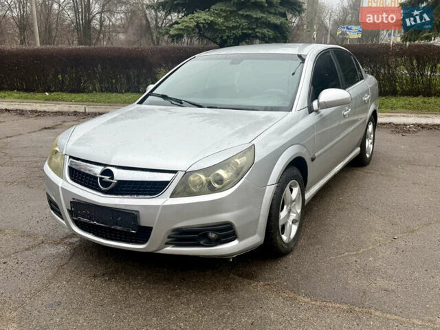Сірий Опель Вектра, об'ємом двигуна 2.2 л та пробігом 250 тис. км за 4700 $, фото 1 на Automoto.ua
