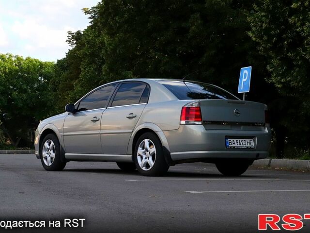 Сірий Опель Вектра, об'ємом двигуна 2.2 л та пробігом 303 тис. км за 5500 $, фото 1 на Automoto.ua