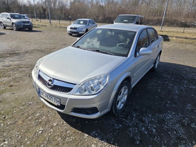 Сірий Опель Вектра, об'ємом двигуна 2.2 л та пробігом 152 тис. км за 4900 $, фото 1 на Automoto.ua