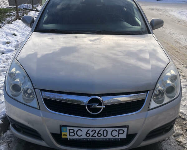 Сірий Опель Вектра, об'ємом двигуна 2.2 л та пробігом 203 тис. км за 6000 $, фото 1 на Automoto.ua