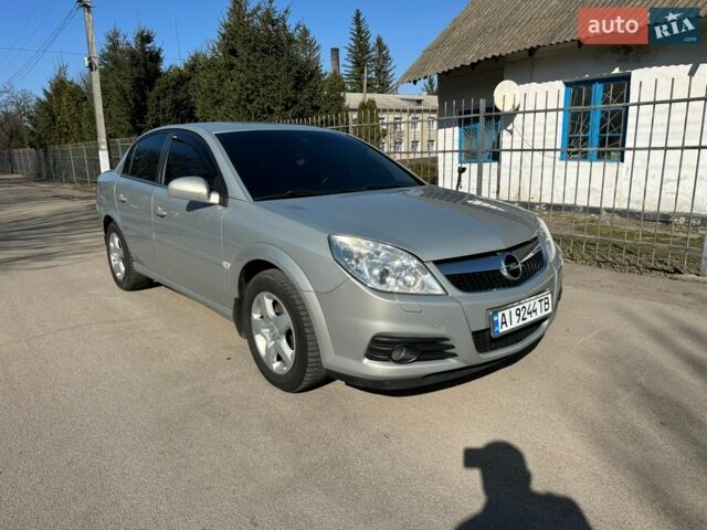 Сірий Опель Вектра, об'ємом двигуна 2.2 л та пробігом 200 тис. км за 5500 $, фото 1 на Automoto.ua