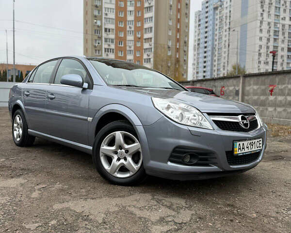 Сірий Опель Вектра, об'ємом двигуна 2.2 л та пробігом 56 тис. км за 8500 $, фото 1 на Automoto.ua