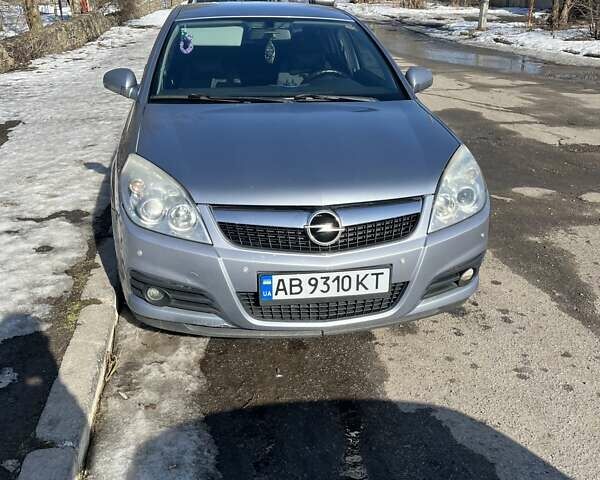 Серый Опель Вектра, объемом двигателя 1.8 л и пробегом 197 тыс. км за 5300 $, фото 1 на Automoto.ua