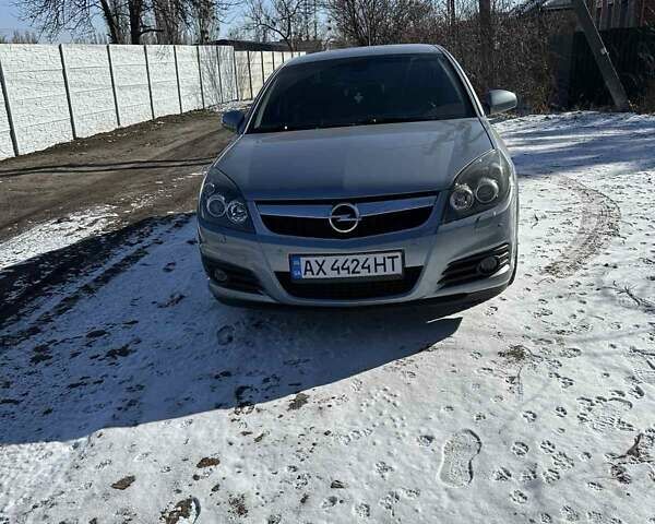 Серый Опель Вектра, объемом двигателя 2.2 л и пробегом 230 тыс. км за 6900 $, фото 1 на Automoto.ua