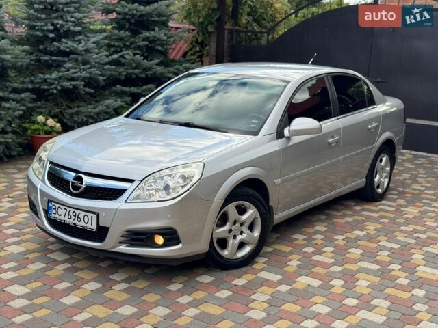 Сірий Опель Вектра, об'ємом двигуна 2.2 л та пробігом 357 тис. км за 4150 $, фото 1 на Automoto.ua