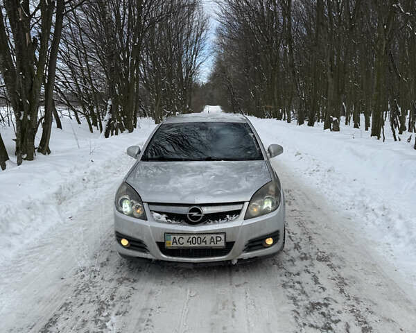 Сірий Опель Вектра, об'ємом двигуна 2.2 л та пробігом 134 тис. км за 4500 $, фото 1 на Automoto.ua