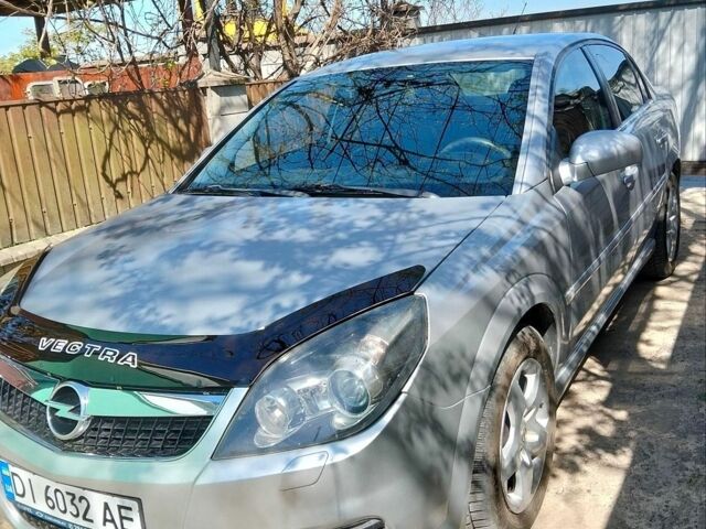 Сірий Опель Вектра, об'ємом двигуна 2.2 л та пробігом 269 тис. км за 4700 $, фото 1 на Automoto.ua