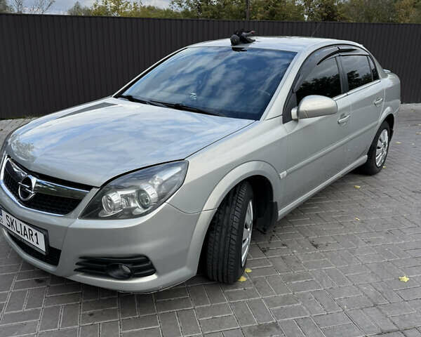 Серый Опель Вектра, объемом двигателя 2.2 л и пробегом 258 тыс. км за 5500 $, фото 1 на Automoto.ua