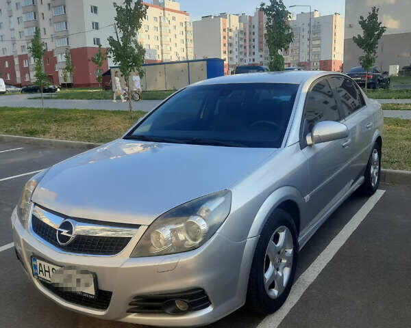 Серый Опель Вектра, объемом двигателя 2.2 л и пробегом 168 тыс. км за 6700 $, фото 1 на Automoto.ua