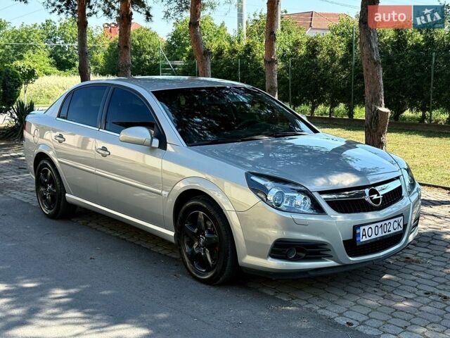 Сірий Опель Вектра, об'ємом двигуна 2.2 л та пробігом 190 тис. км за 5800 $, фото 1 на Automoto.ua