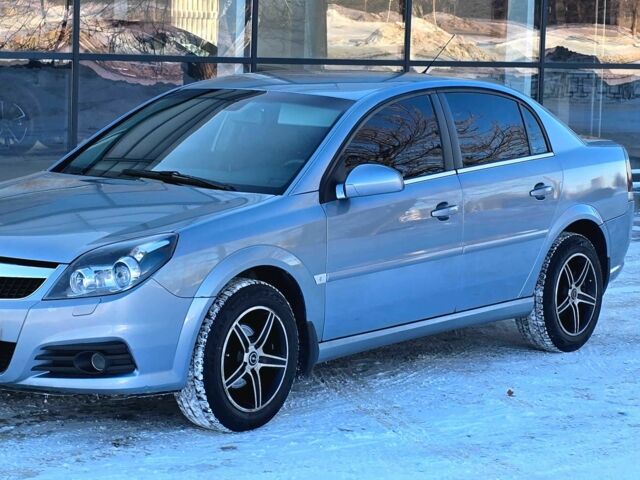 Серый Опель Вектра, объемом двигателя 2.2 л и пробегом 188 тыс. км за 4999 $, фото 1 на Automoto.ua