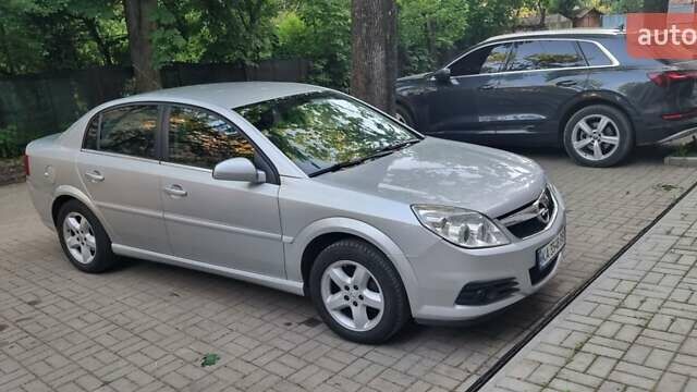 Сірий Опель Вектра, об'ємом двигуна 1.8 л та пробігом 173 тис. км за 4000 $, фото 1 на Automoto.ua