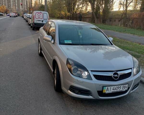 Сірий Опель Вектра, об'ємом двигуна 2.2 л та пробігом 254 тис. км за 5800 $, фото 1 на Automoto.ua