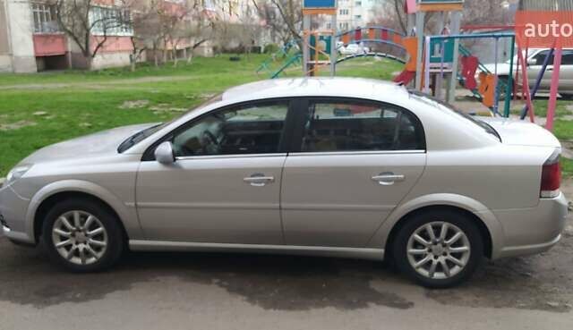 Сірий Опель Вектра, об'ємом двигуна 2.2 л та пробігом 220 тис. км за 6850 $, фото 1 на Automoto.ua