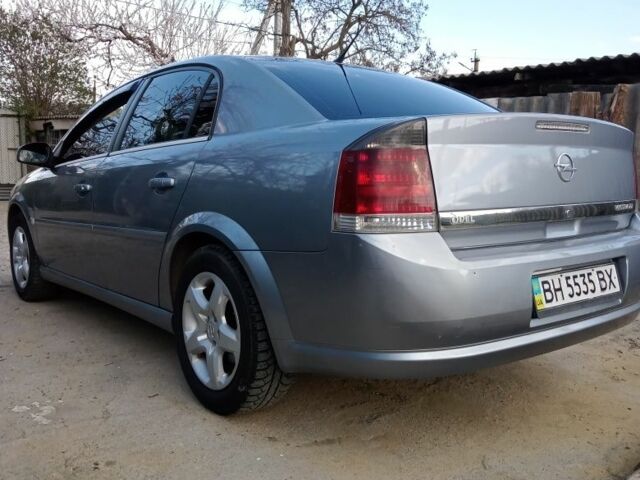 Серый Опель Вектра, объемом двигателя 2.2 л и пробегом 320 тыс. км за 5500 $, фото 1 на Automoto.ua