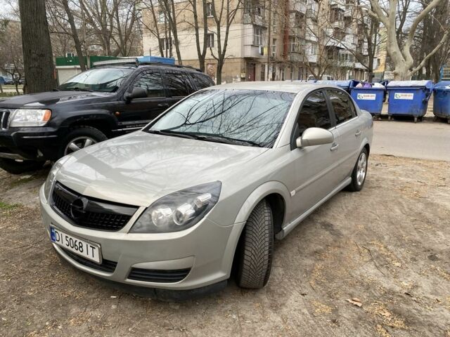 Сірий Опель Вектра, об'ємом двигуна 2.2 л та пробігом 320 тис. км за 4500 $, фото 1 на Automoto.ua