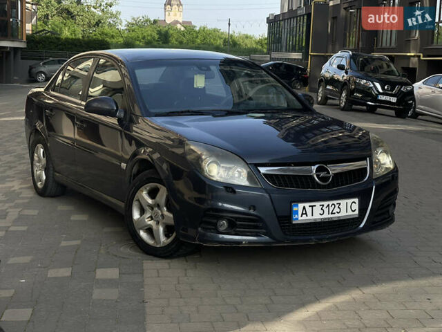 Опель Вектра 2008 в Ивано-Франковске на Automoto.ua Серый Опель Вектра, объемом двигателя 2.2 л и пробегом 160 тыс. км за 5900 $, фото 1 на Automoto.ua