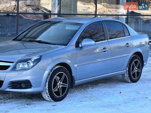 Сірий Опель Вектра, об'ємом двигуна 2.2 л та пробігом 188 тис. км за 4900 $, фото 1 на Automoto.ua
